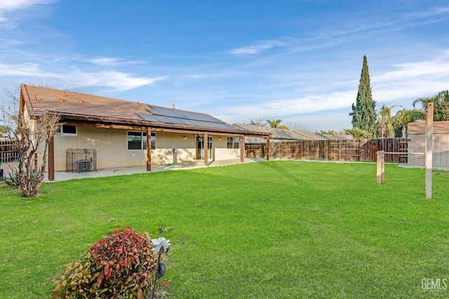 view of yard with a patio