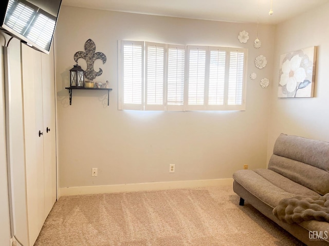 5421 Demaret Ave, Bakersfield, CA 93309 - sitting room with carpet