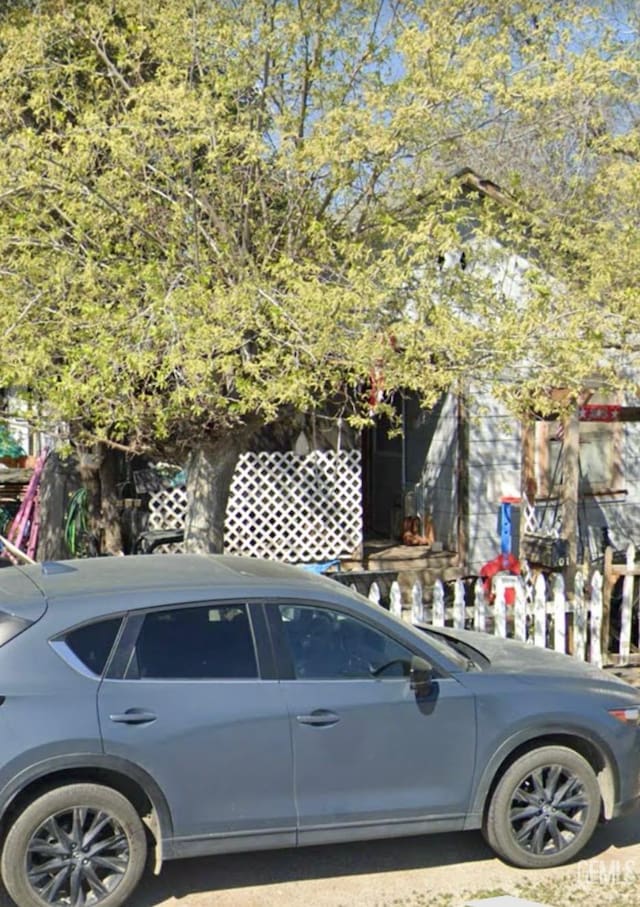 201 Jefferson St, Taft, CA 93268 - photo 2