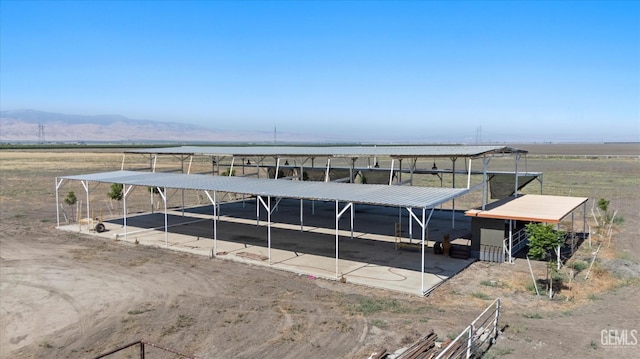8661 Herring Rd, Bakersfield, CA 93313 - stable featuring a rural view and a mountain view