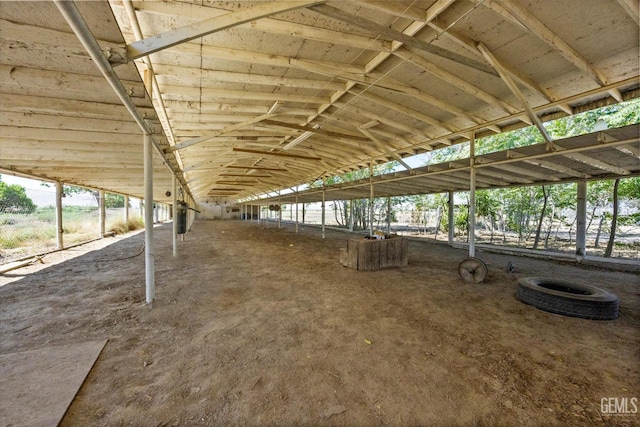8661 Herring Rd, Bakersfield, CA 93313 - view of stable