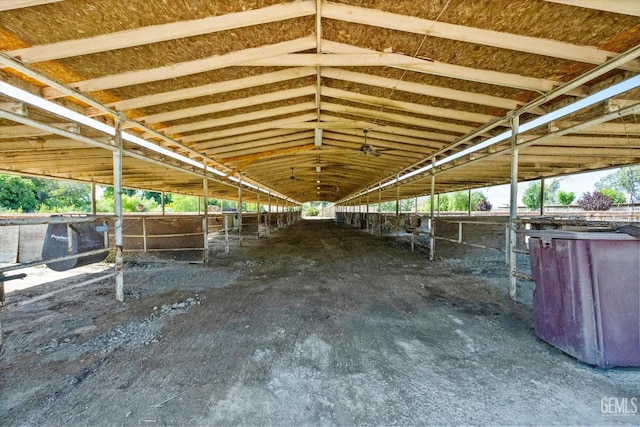 8661 Herring Rd, Bakersfield, CA 93313 - view of stable