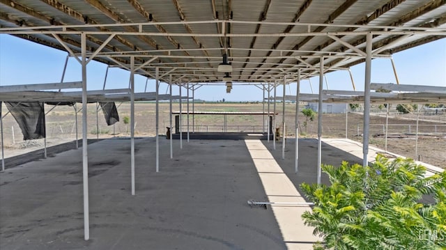 8661 Herring Rd, Bakersfield, CA 93313 - view of patio