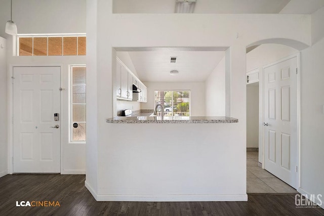 3502 Southpass Dr, Bakersfield, CA 93312 - entryway featuring wood finished floors and arched walkways