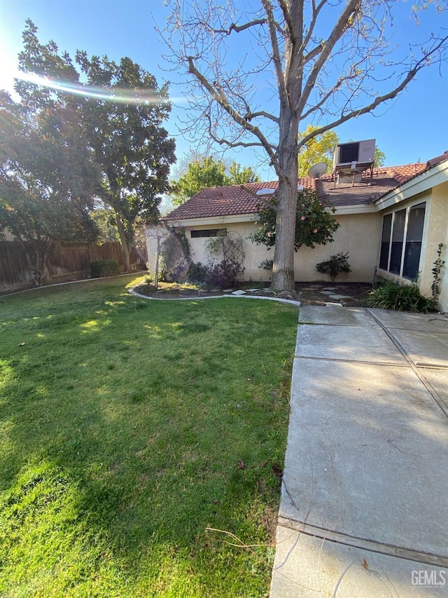 1912 Mountain Oak Rd, Bakersfield, CA 93311 - view of yard with a patio and cooling unit
