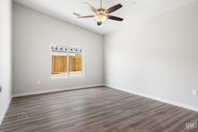 9207 Brown Leaf Ave, Bakersfield, CA 93306 - photo 13