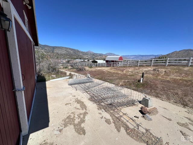 2000 Old Canal Rd, Lake Isabella, CA 93240 - unfurnished living room with dark wood-style flooring