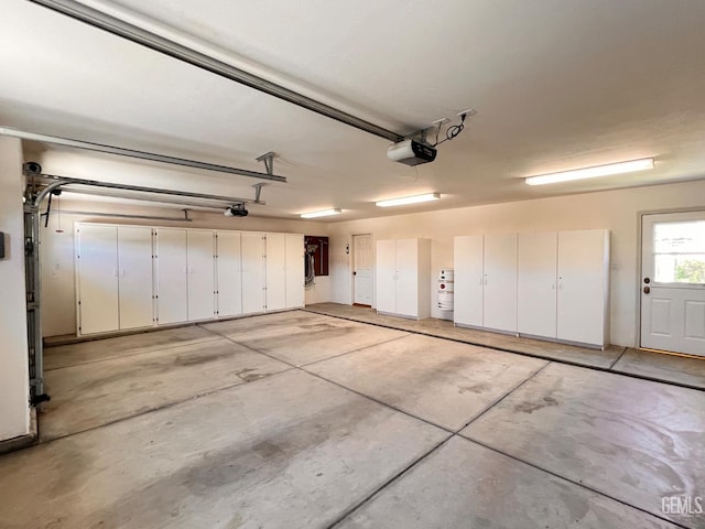 4812 Prairie Meadows Way, Bakersfield, CA 93312 - garage with a garage door opener