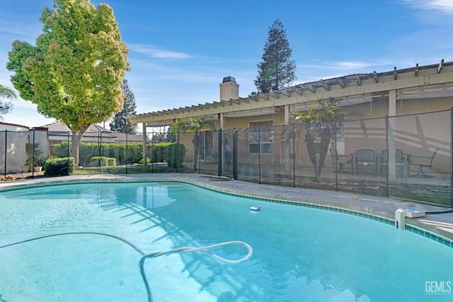 11602 Marazion Hill Ct, Bakersfield, CA 93311 - view of pool featuring a fenced in pool and fence