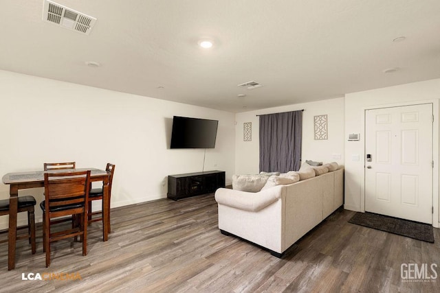 8509 Criterion Dr, Bakersfield, CA 93307 - photo 6