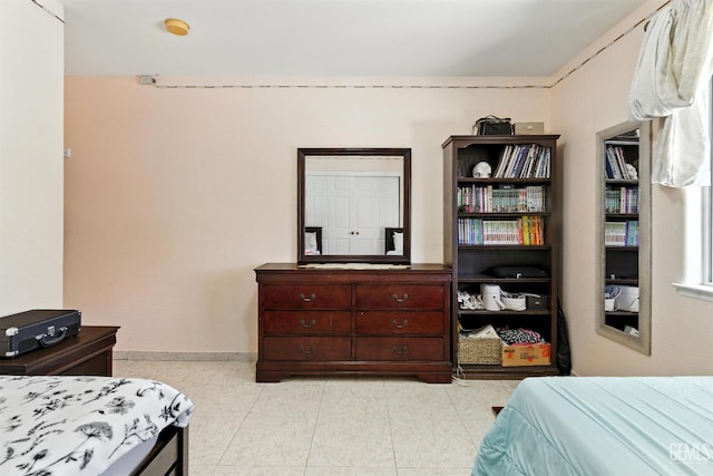 3023 Esperanza Dr, Bakersfield, CA 93313 - bedroom featuring baseboards