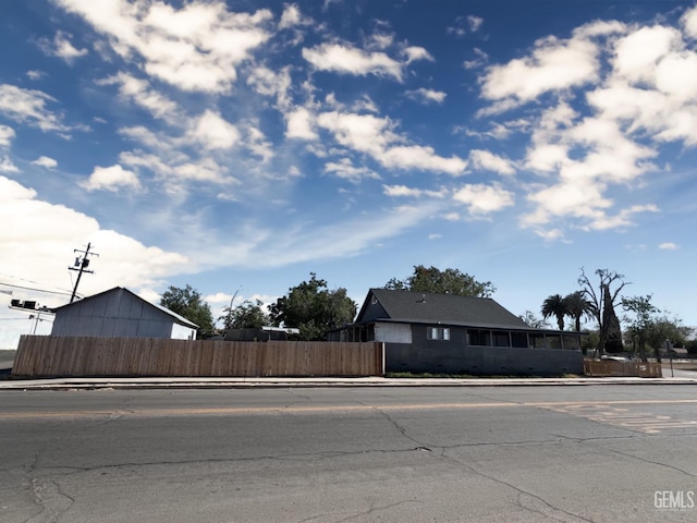 220 Tyler St, Taft, CA 93268 - view of asphalt street featuring sidewalks and curbs