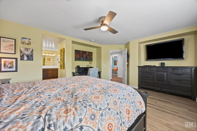 8113 Mcgraw Hill Dr, Bakersfield, CA 93311 - bedroom with ensuite bath, a ceiling fan, and wood finished floors