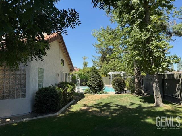 2012 Calle Las Brisas, Bakersfield, CA 93309 - view of fenced backyard
