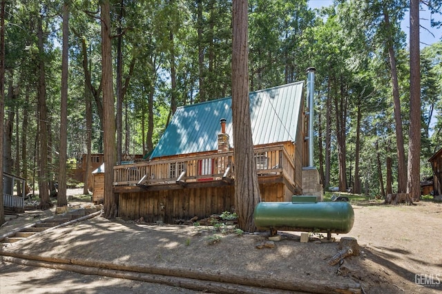 view of front facade with a deck