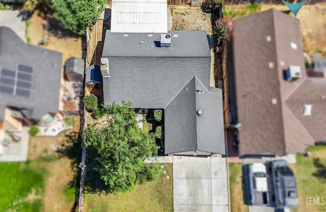3304 Charlotte St, Bakersfield, CA 93313 - drone / aerial view