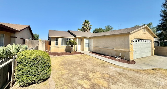 943 Moscato St, Mc Farland, CA 93250 - photo 1
