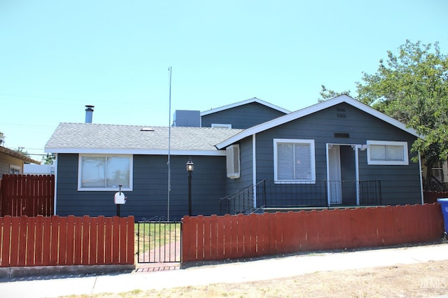 113 Lucard St, Taft, CA 93268 - photo 1