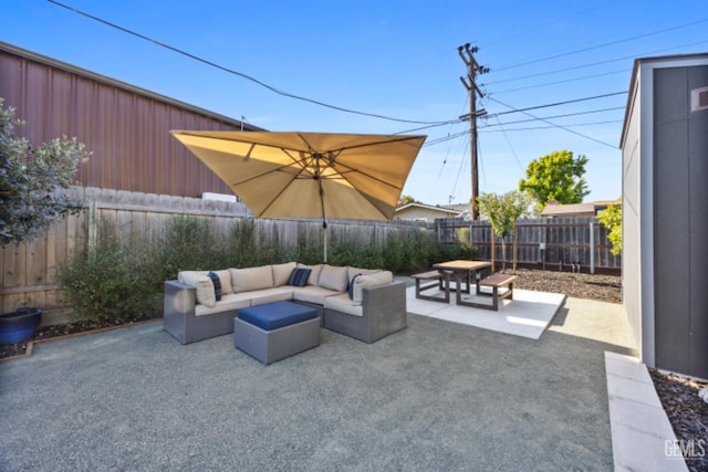 662 Woodland Ct, Arroyo Grande, CA 93420 - fenced backyard featuring an outdoor living space and a patio