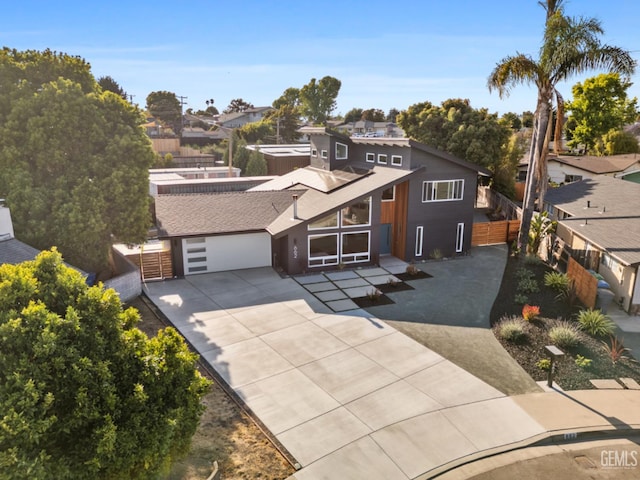 662 Woodland Ct, Arroyo Grande, CA 93420 - modern home with driveway