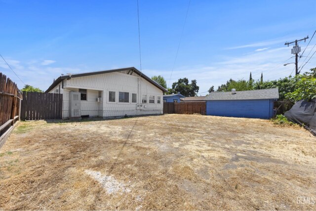309 F St, Bakersfield, CA 93304 - back of house