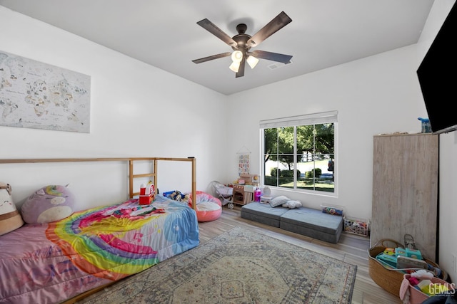 2004 Suncrisp Ln, Bakersfield, CA 93312 - bedroom with wood finished floors and a ceiling fan