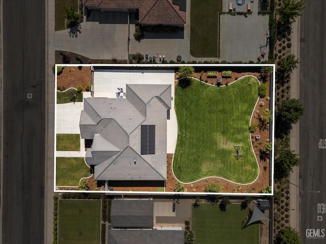 16711 Keystone Pl, Bakersfield, CA 93314 - aerial view of property and surrounding area with property boundaries highlighted