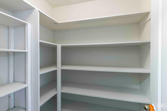 4810 Bluestone Dr, Bakersfield, CA 93311 - view of pantry