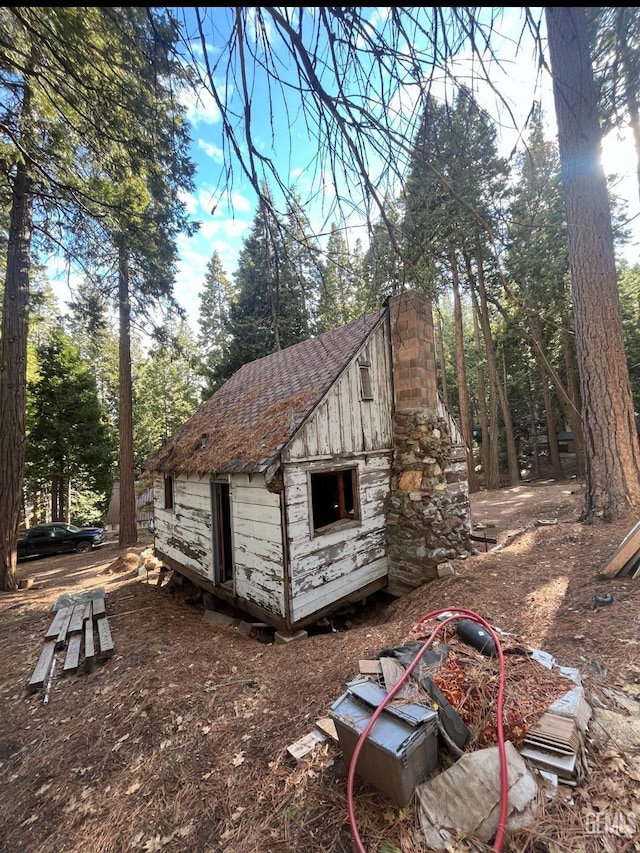 view of outdoor structure with an outdoor structure