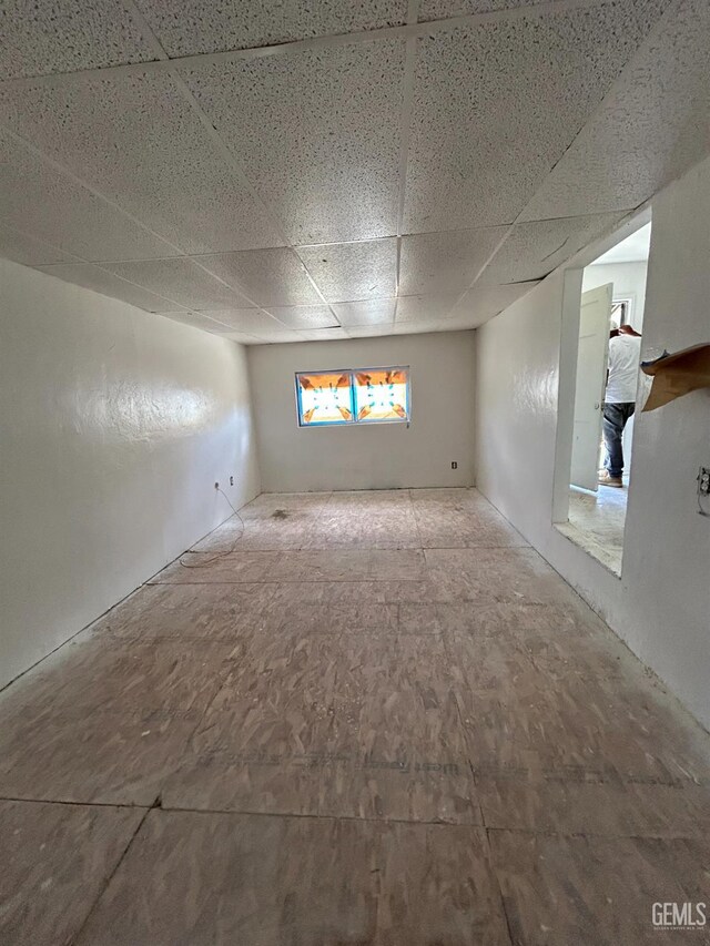 905 Hacienda Dr, Bakersfield, CA 93307 - unfurnished room with a drop ceiling