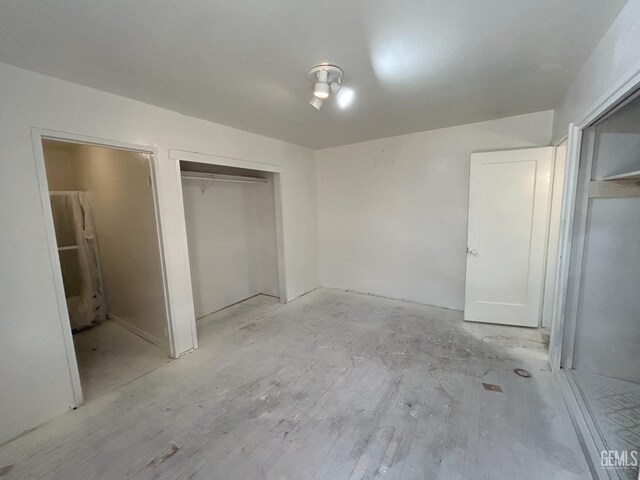 905 Hacienda Dr, Bakersfield, CA 93307 - unfurnished bedroom with a closet
