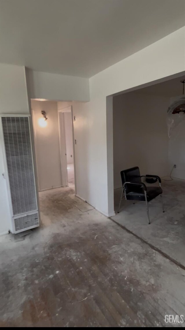 905 Hacienda Dr, Bakersfield, CA 93307 - garage with a heating unit