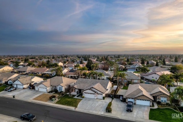 view of aerial view at dusk