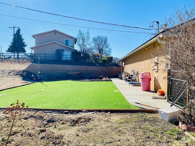 view of yard with a patio area