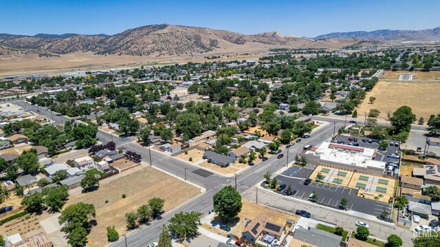 301 W C St, Tehachapi, CA 93561 - photo 14