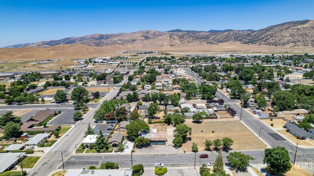 301 W C St, Tehachapi, CA 93561 - photo 15
