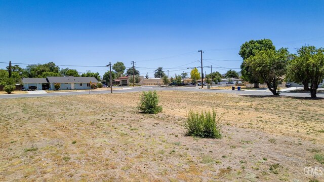 301 W C St, Tehachapi, CA 93561 - photo 10