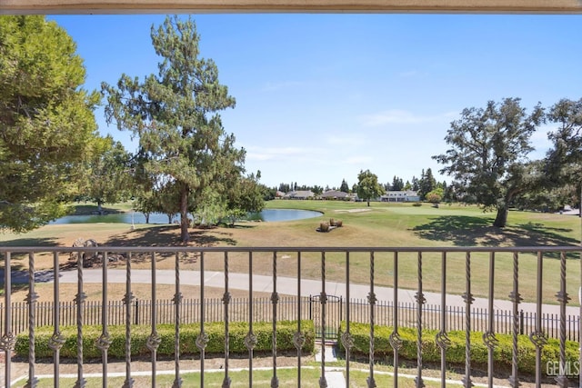 2120 Wedgemont Pl, Bakersfield, CA 93311 - water view featuring a local golf course
