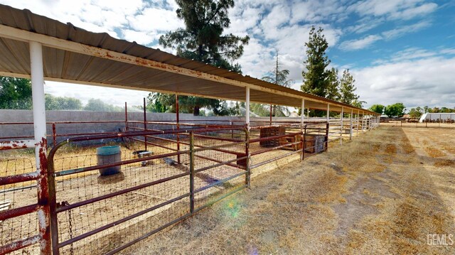 1334 Renfro Rd, Bakersfield, CA 93314 - view of horse barn
