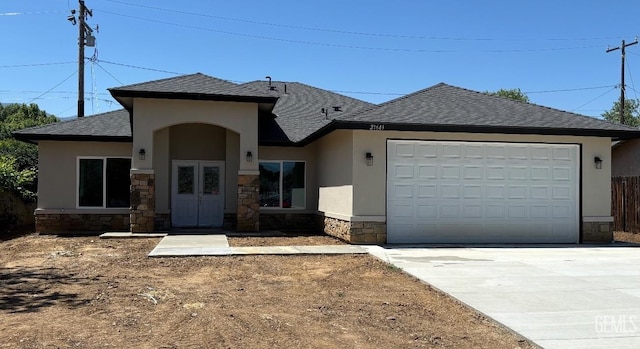 view of front facade with a garage