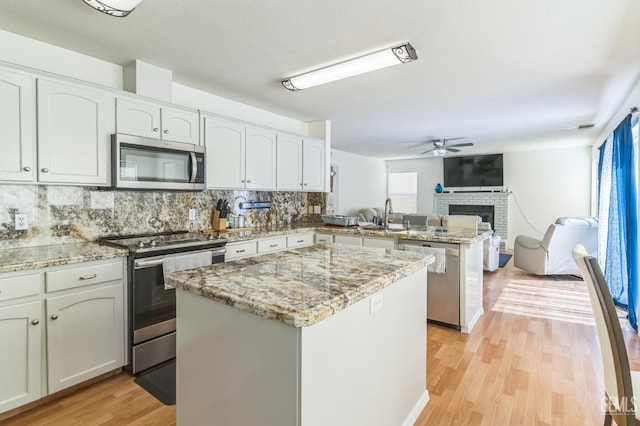 195 N Kings Dr, Reedley, CA 93654 - photo 9