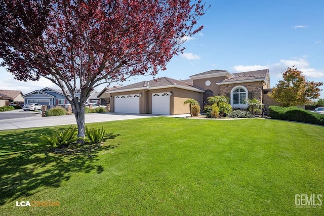 9311 Caliente Creek Ct, Bakersfield, CA 93311 - view of front of home featuring an attached garage, concrete driveway, and a front lawn