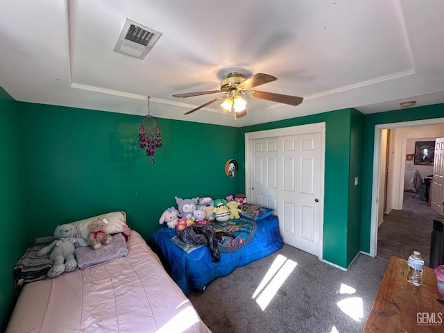 325 Terriwood Ave, Bakersfield, CA 93308 - carpeted bedroom featuring ceiling fan and a closet