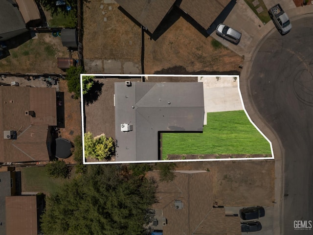1009 Caroline Ct, Bakersfield, CA 93307 - photo 32