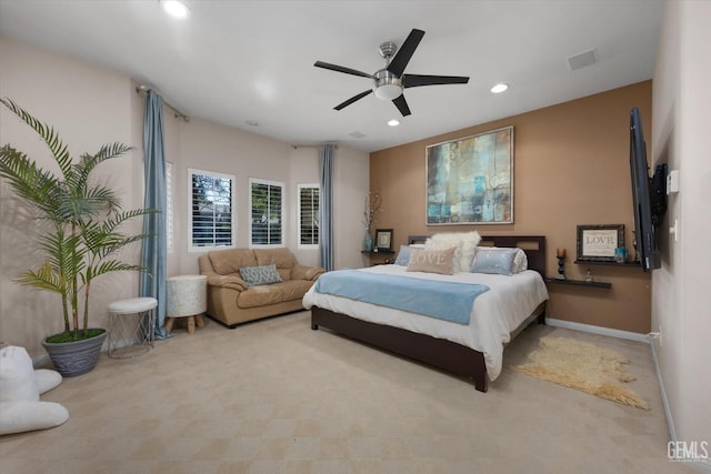 bedroom featuring ceiling fan