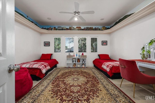 bedroom with ceiling fan