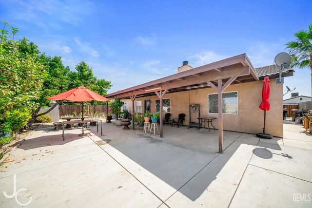 408 Isla Bonita St, Bakersfield, CA 93307 - view of patio