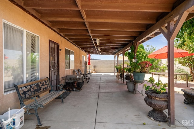 408 Isla Bonita St, Bakersfield, CA 93307 - fenced backyard featuring a patio