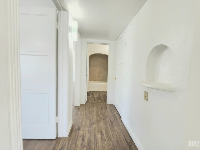 209 Bedford Way, Bakersfield, CA 93308 - corridor with wood finished floors