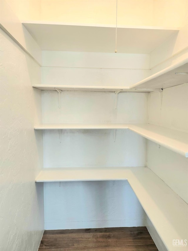 209 Bedford Way, Bakersfield, CA 93308 - view of pantry